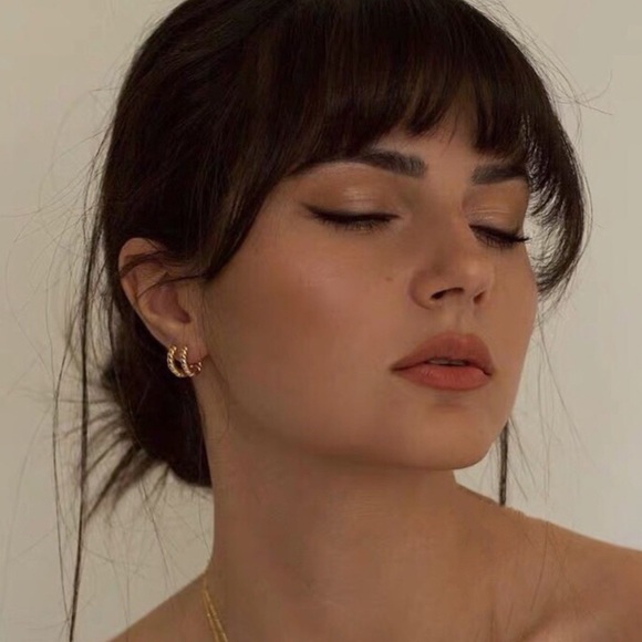 CLOSING SALE! 🔅18K Gold Plated Olivia Twist Hoop Earrings - Picture 1 of 5